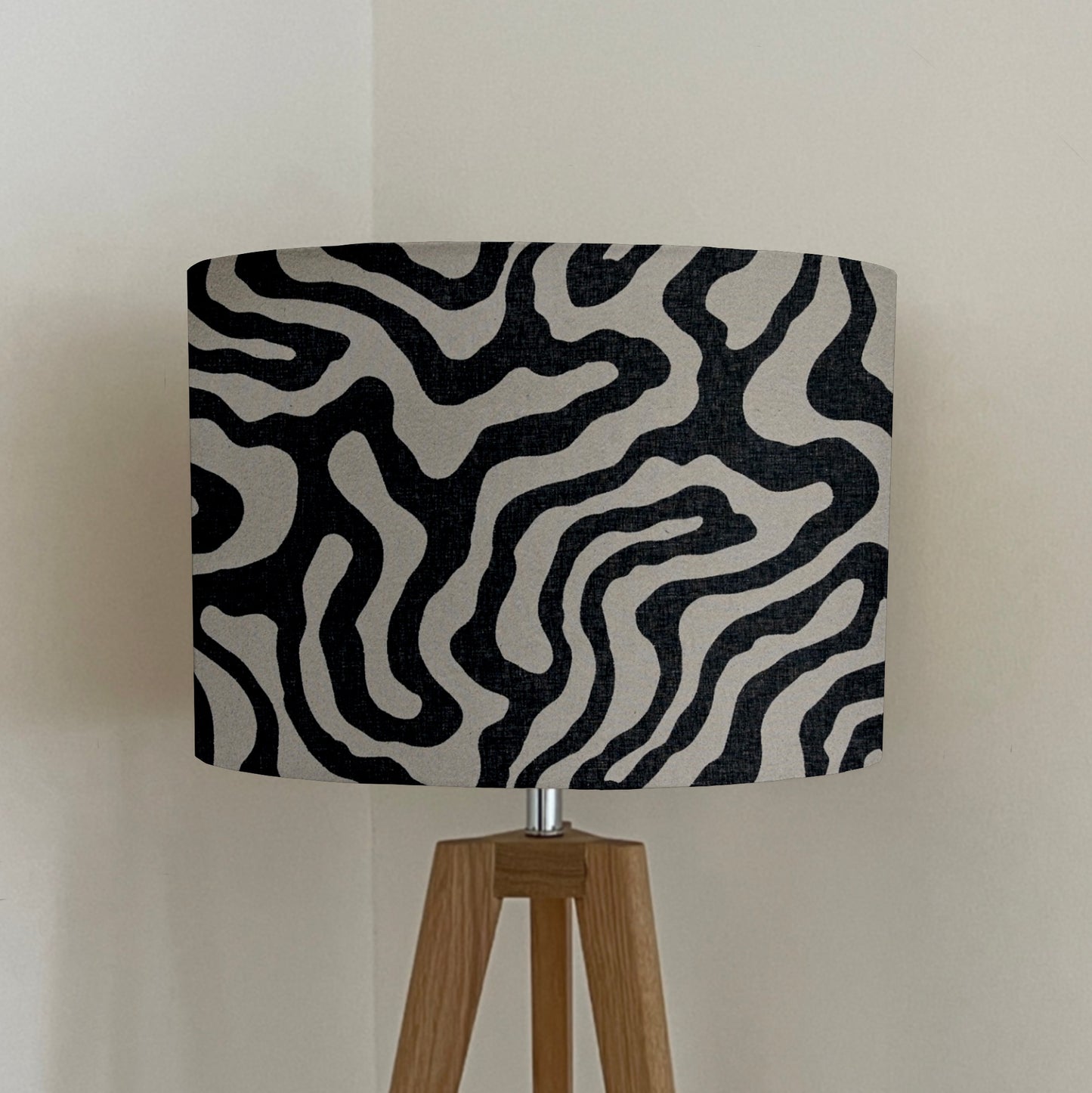 Black Wiggle drum lampshade /ceiling shade with a white lining