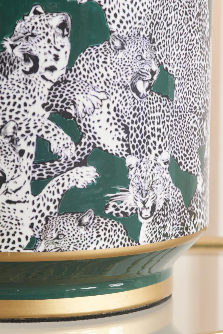 Green cheetah, ceramic table lamp