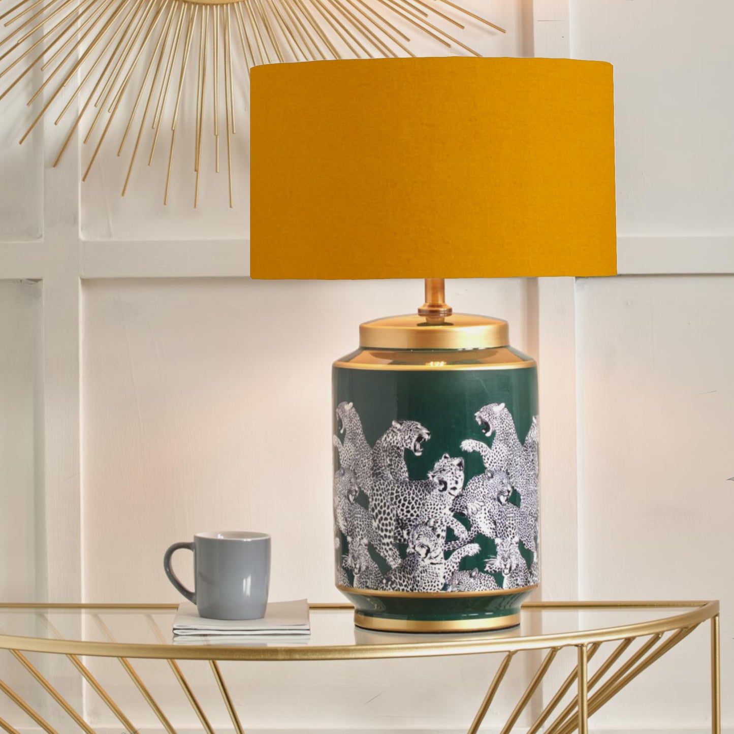 Green cheetah, ceramic table lamp